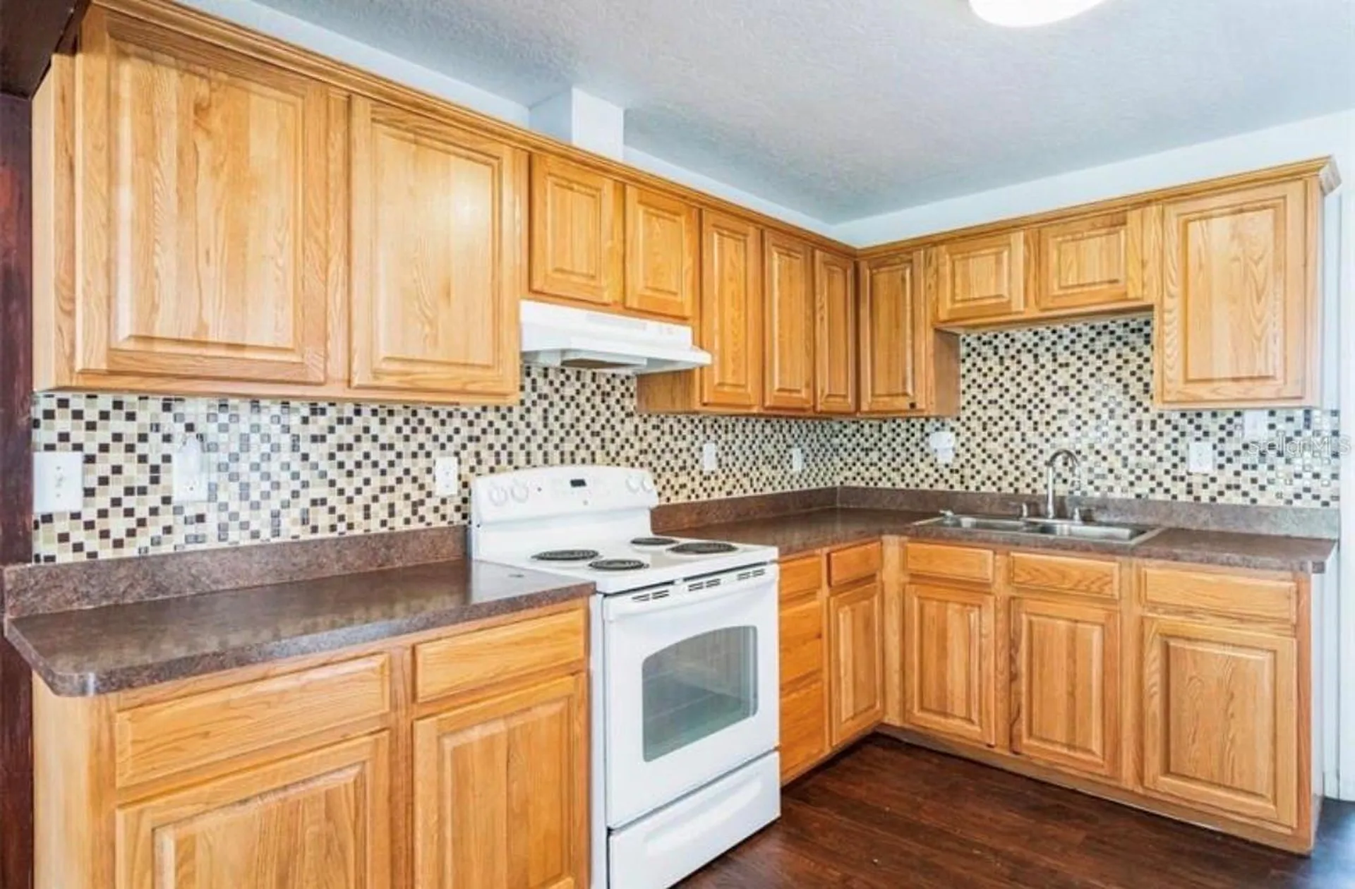 612 Kensington Street Eustis FL 32726