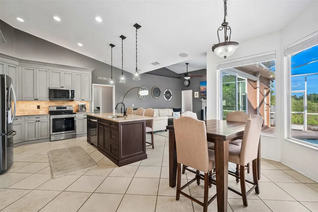 1739 Leichester Court Lutz FL 33549
