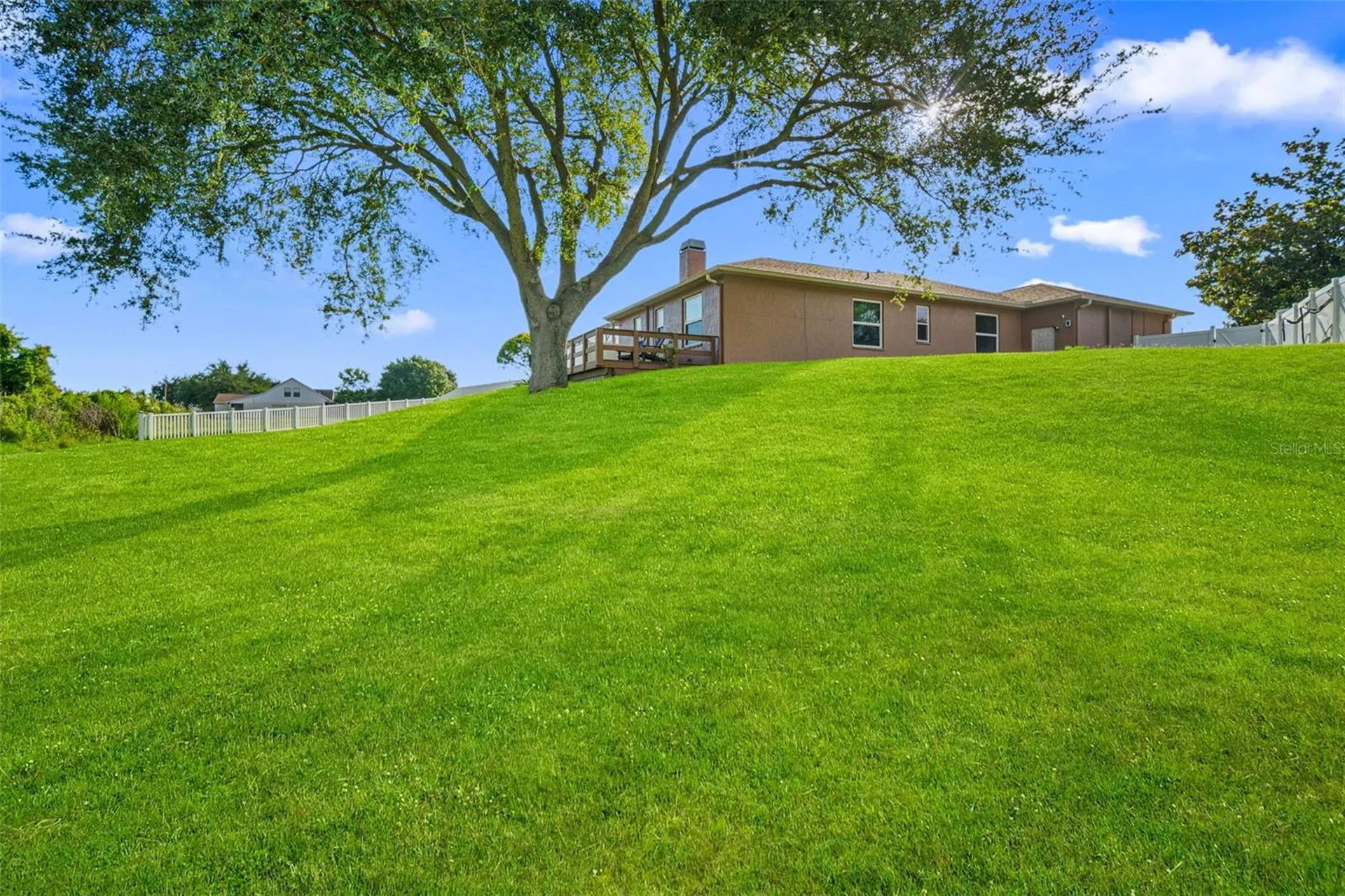 1739 Leichester Court Lutz FL 33549