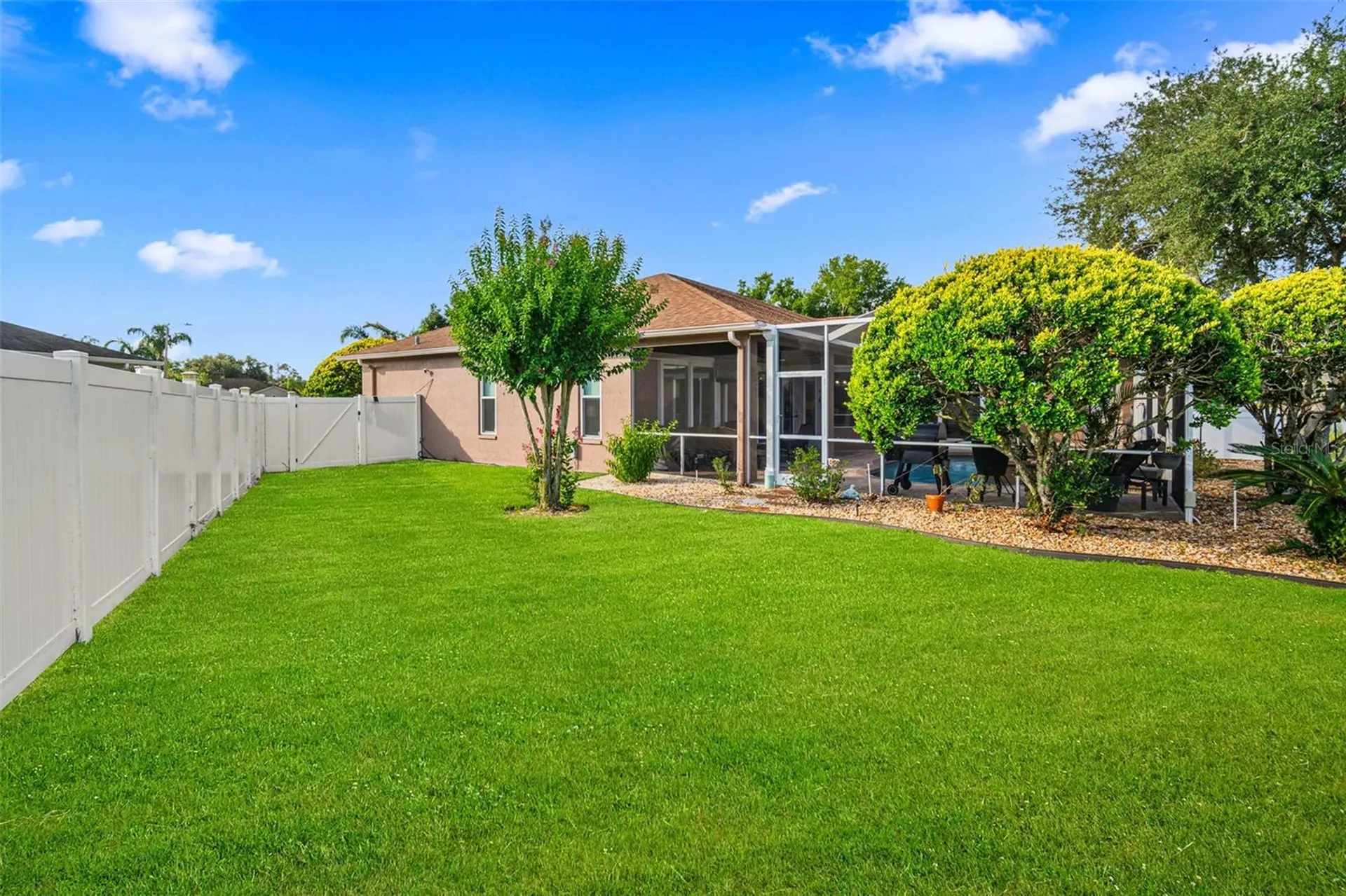 1739 Leichester Court Lutz FL 33549