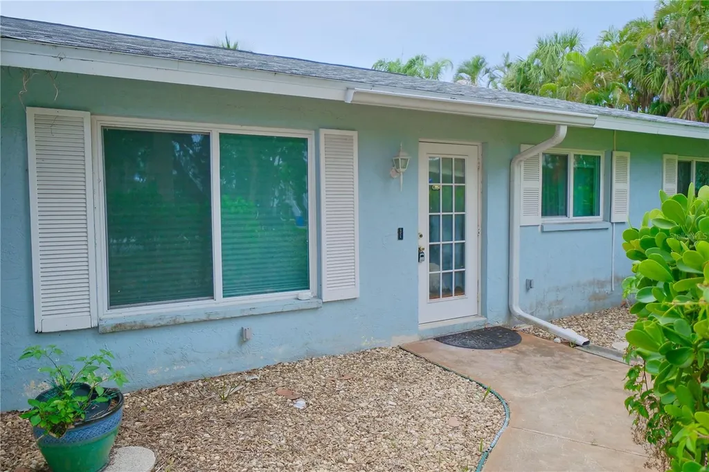 266 Ogden Street Sarasota FL 34242