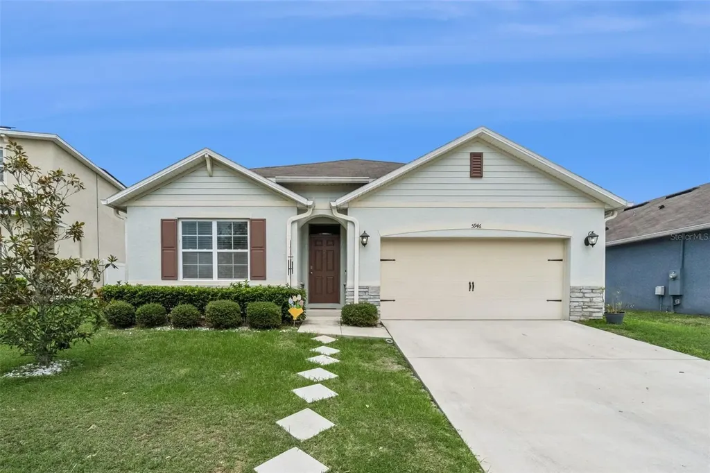 5946 Churchill Sq Way Groveland FL 34736