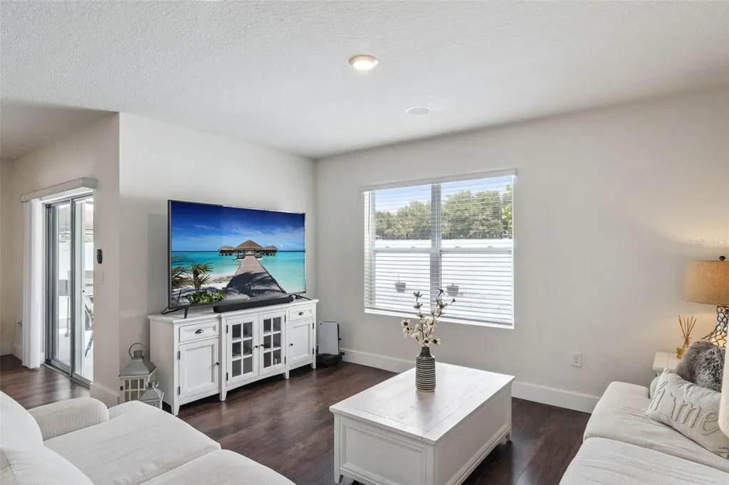 5946 Churchill Sq Way Groveland FL 34736