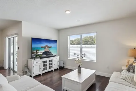 5946 Churchill Sq Way Groveland FL 34736