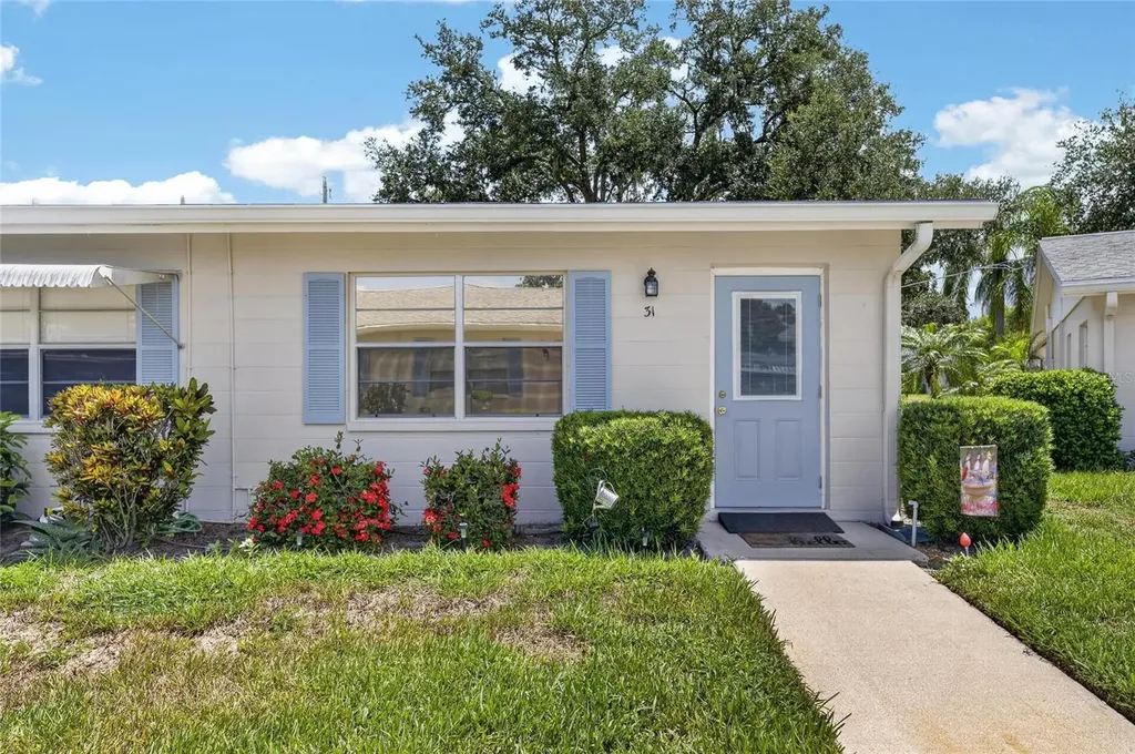 402 Dorchester Place Sun City Center FL 33573
