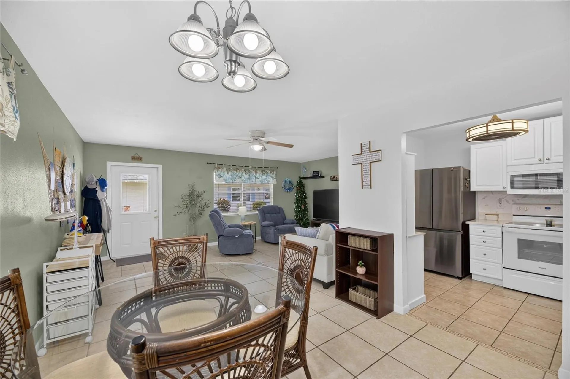 402 Dorchester Place Sun City Center FL 33573