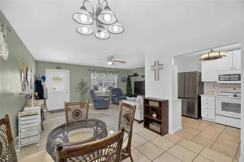 402 Dorchester Place Sun City Center FL 33573