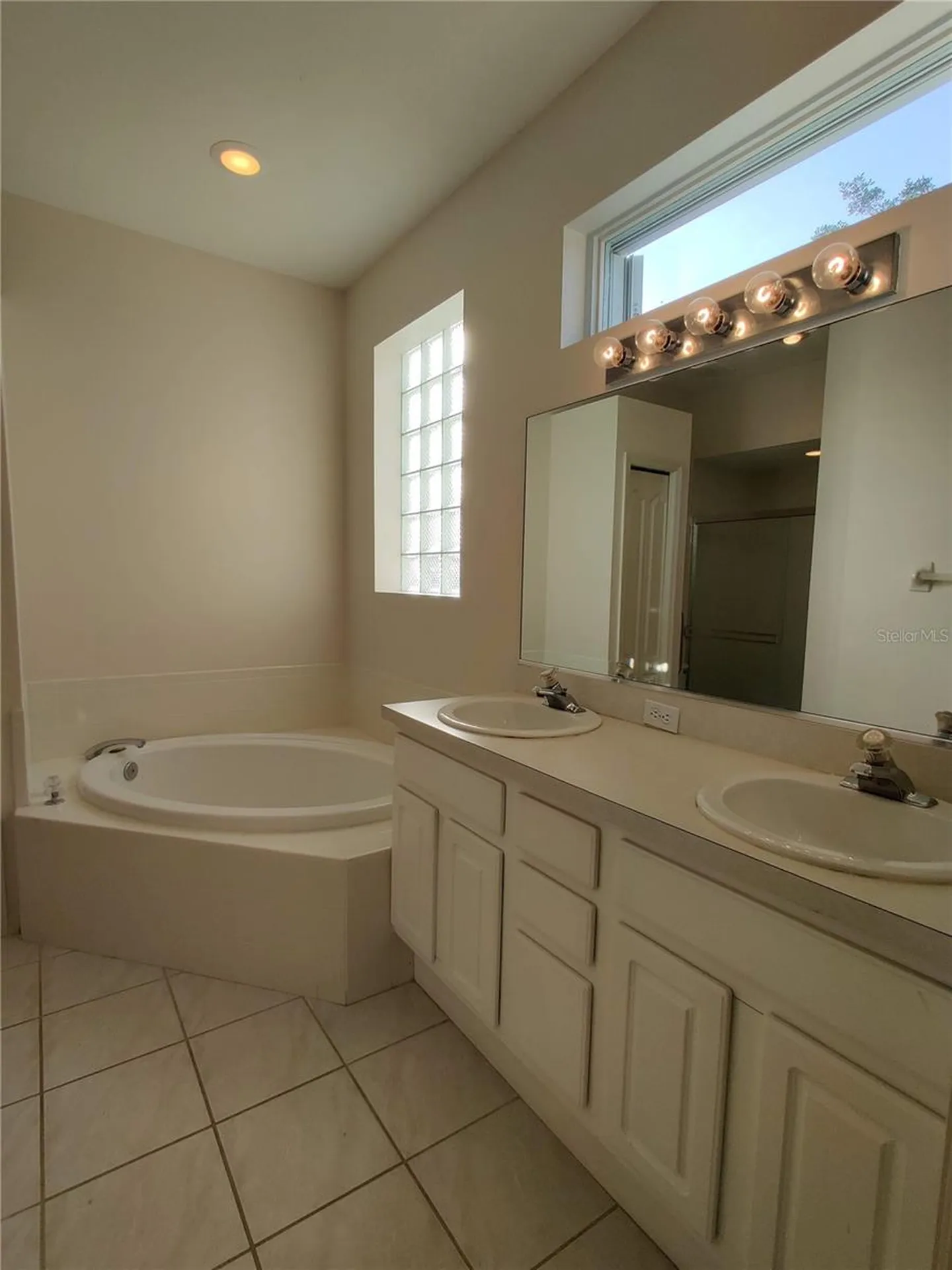 4469 Edinbridge Circle Sarasota FL 34235