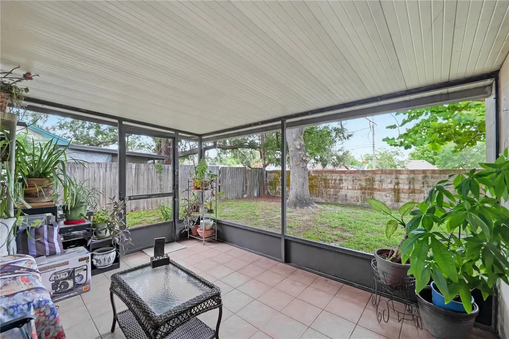 1723 Tarah Trace Drive Brandon FL 33510
