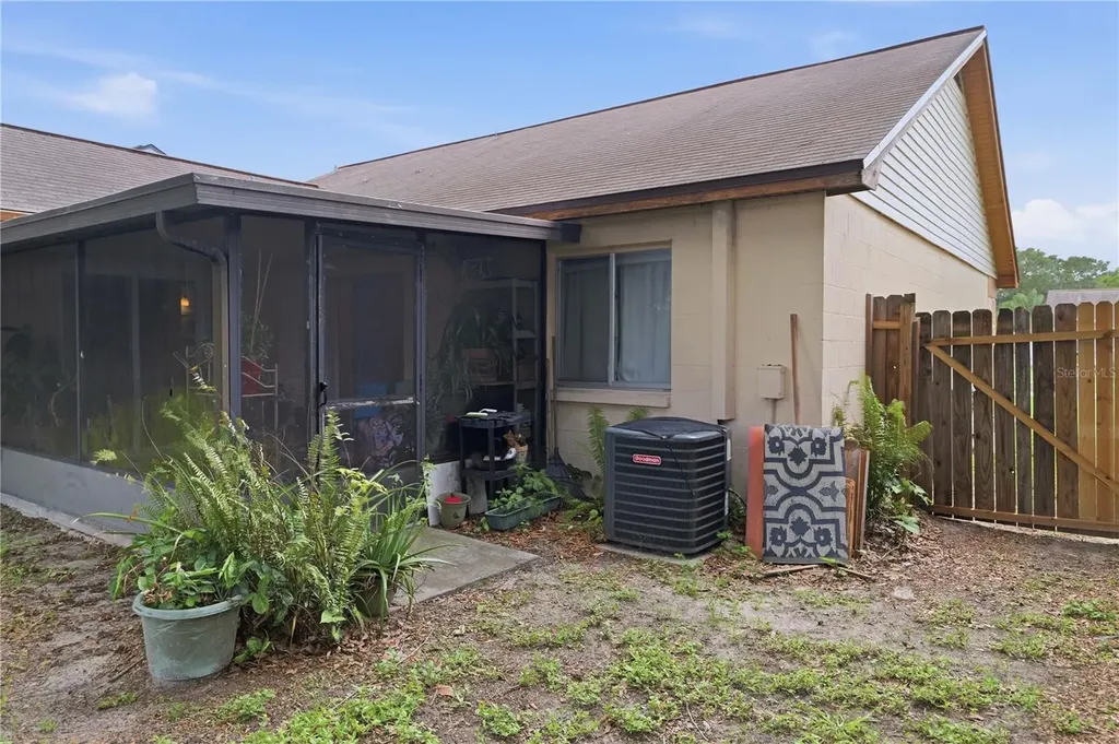 1723 Tarah Trace Drive Brandon FL 33510