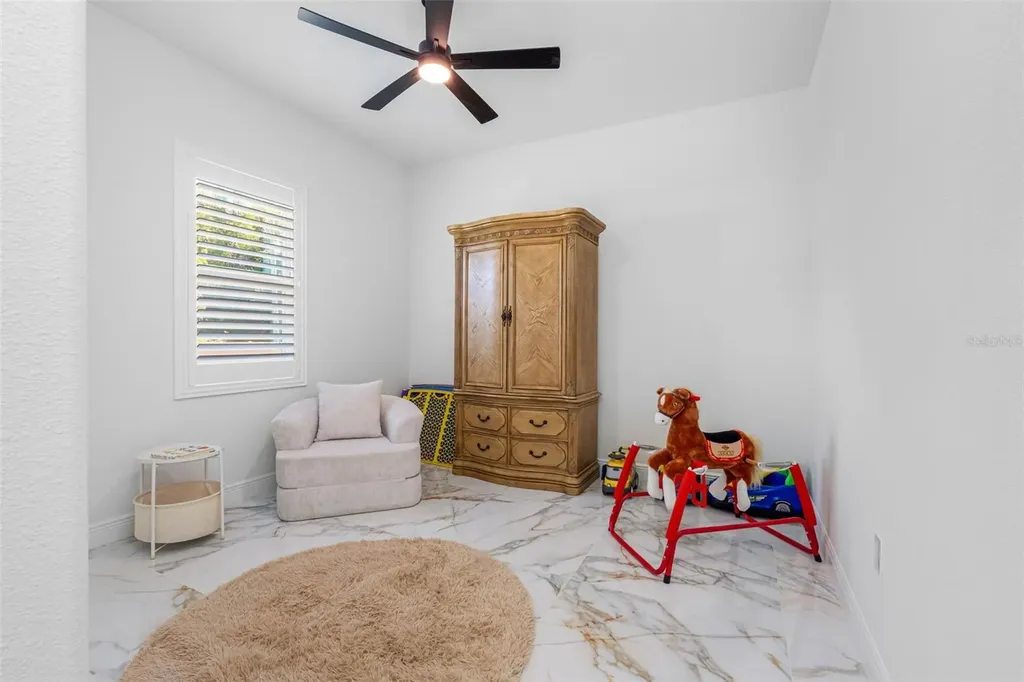 17117 Lakeshore Road Lutz FL 33558