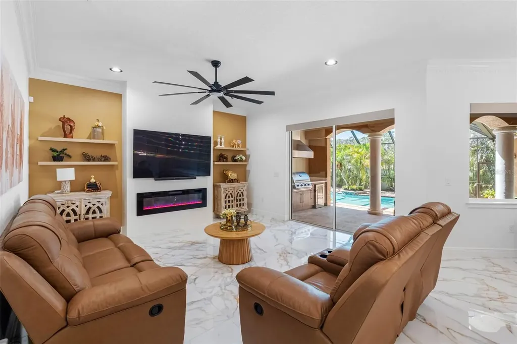 17117 Lakeshore Road Lutz FL 33558