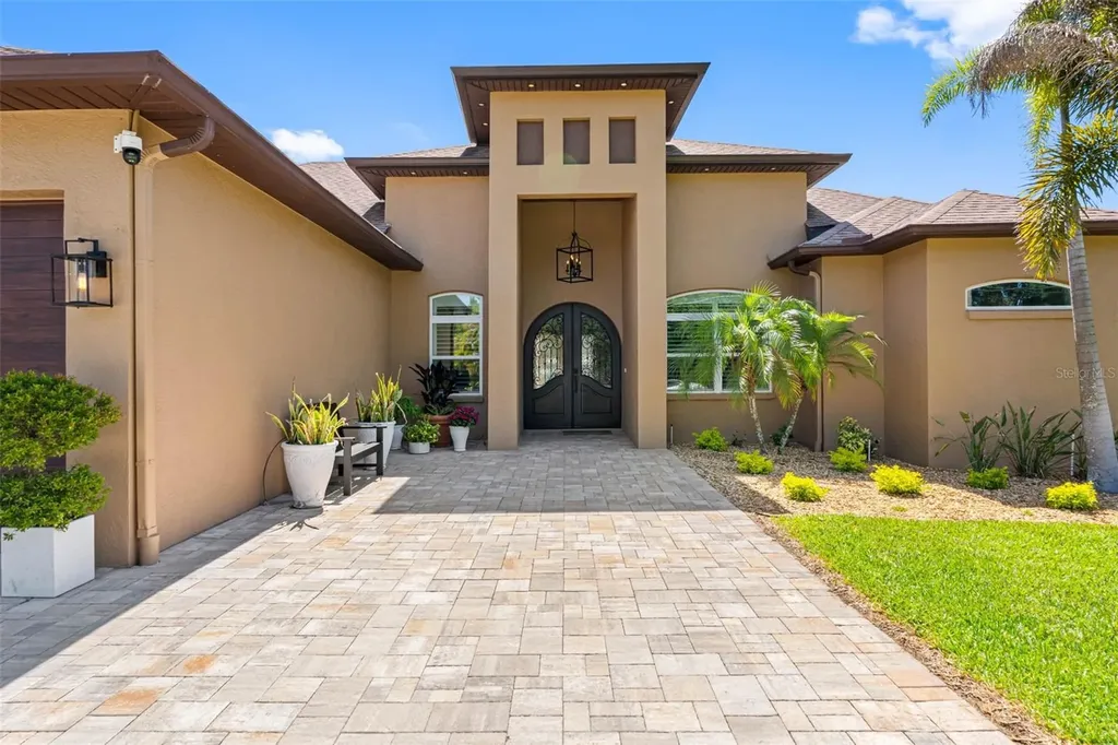 17117 Lakeshore Road Lutz FL 33558