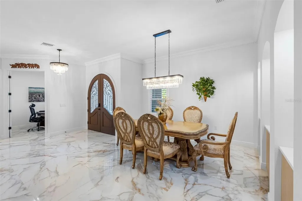17117 Lakeshore Road Lutz FL 33558