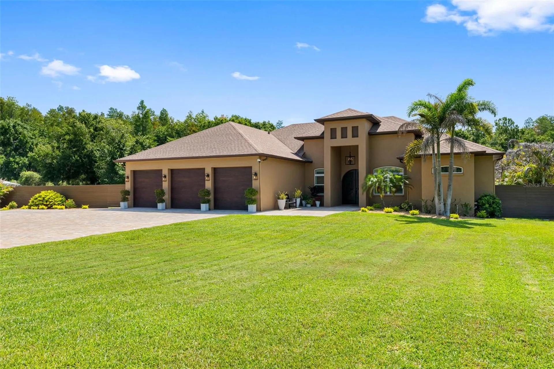 17117 Lakeshore Road Lutz FL 33558