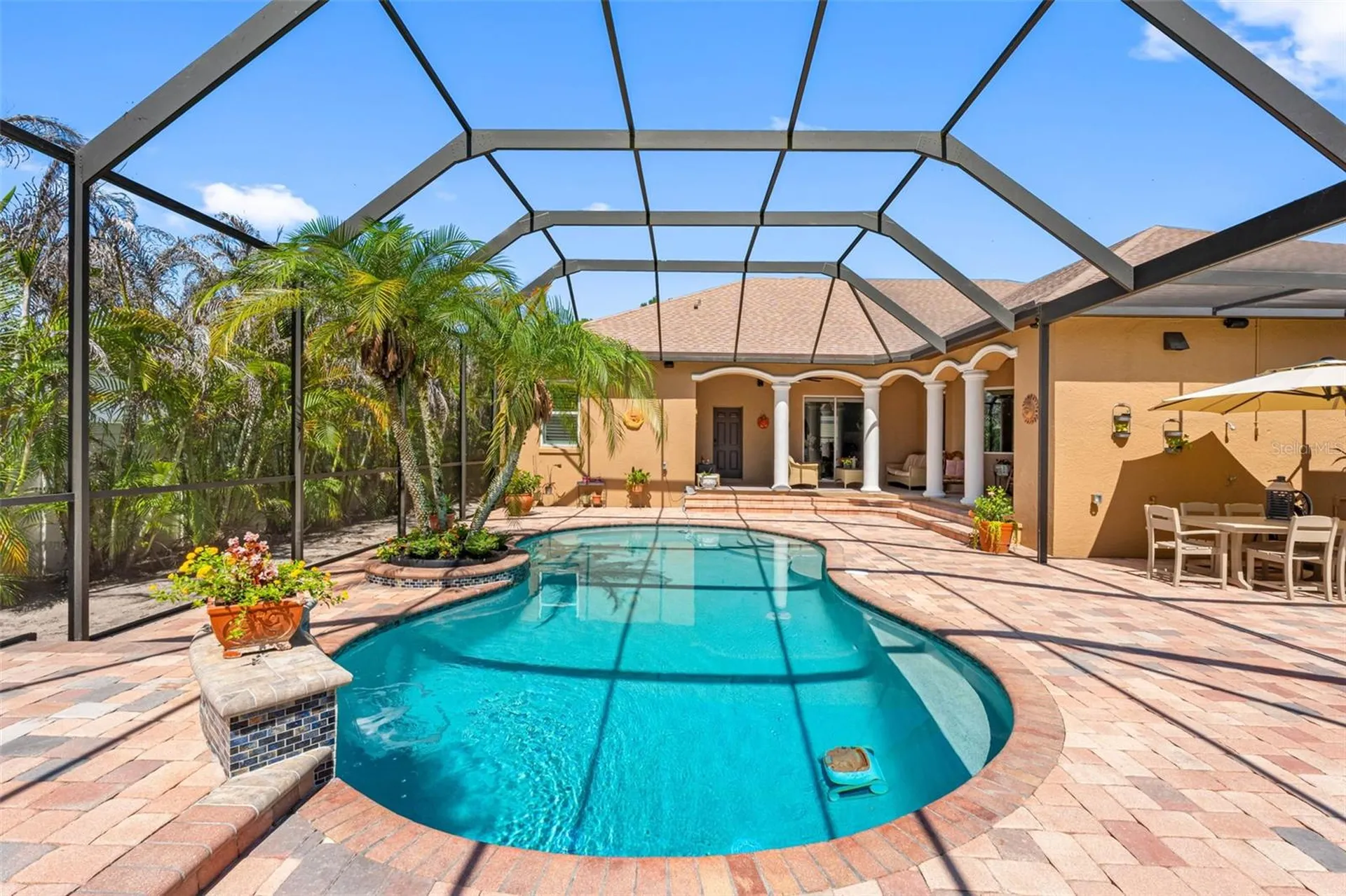 17117 Lakeshore Road Lutz FL 33558