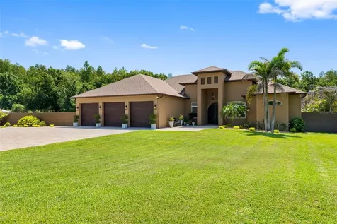 17117 Lakeshore Road Lutz FL 33558