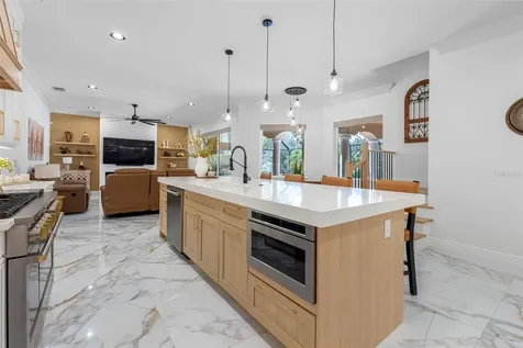 17117 Lakeshore Road Lutz FL 33558