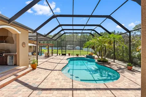 17117 Lakeshore Road Lutz FL 33558