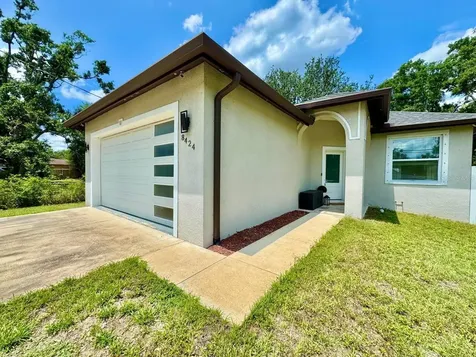 8424 N Packwood Avenue Tampa FL 33604
