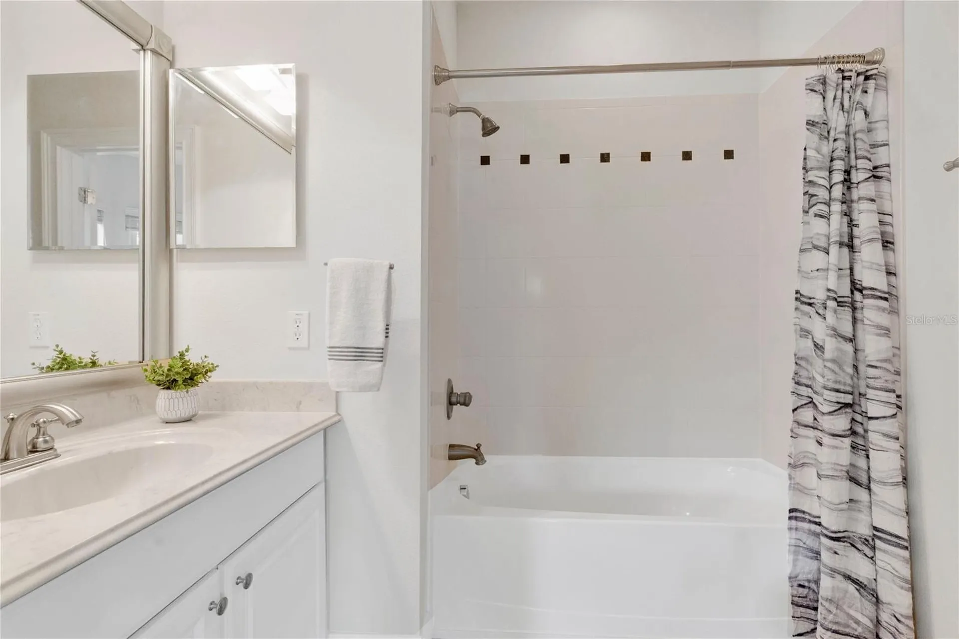 11734 Aldendale Street Orlando FL 32836