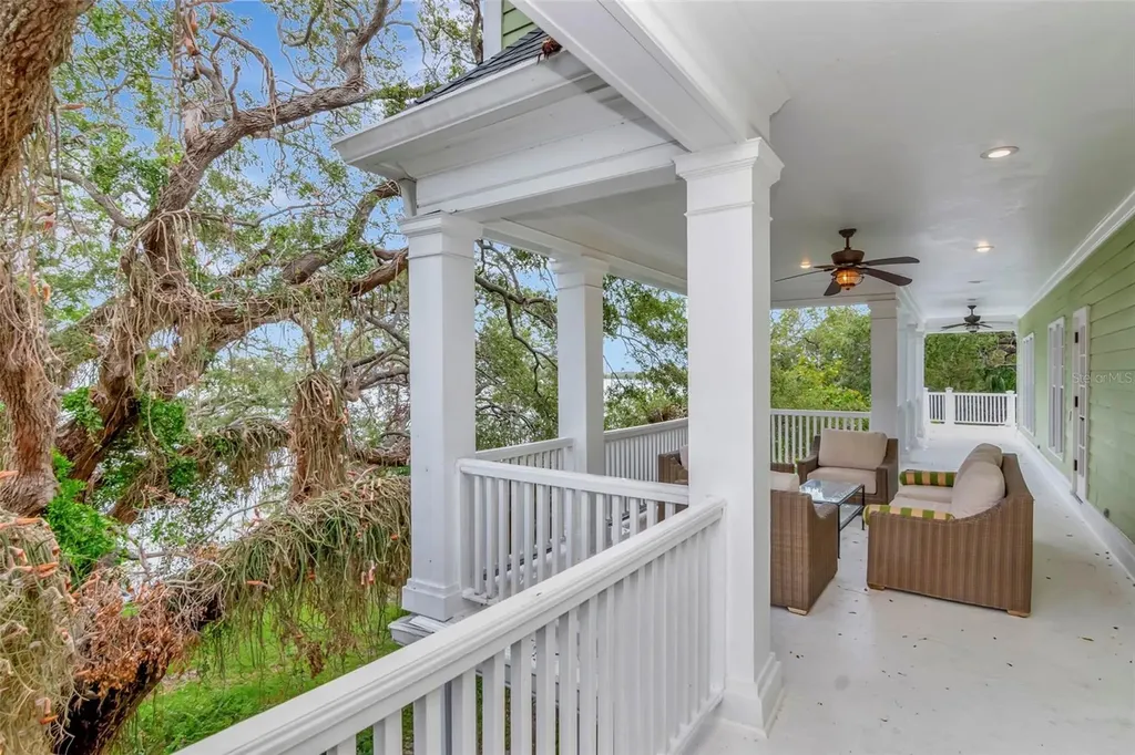 6220 Bayshore Boulevard Tampa FL 33611