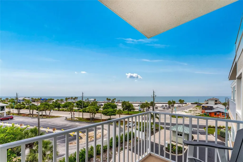 2225 N Beach Road Englewood FL 34223