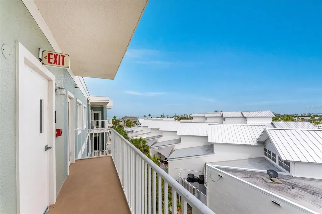 2225 N Beach Road Englewood FL 34223
