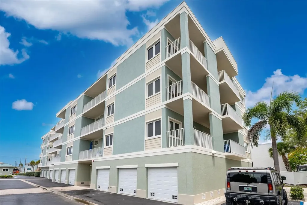 2225 N Beach Road Englewood FL 34223