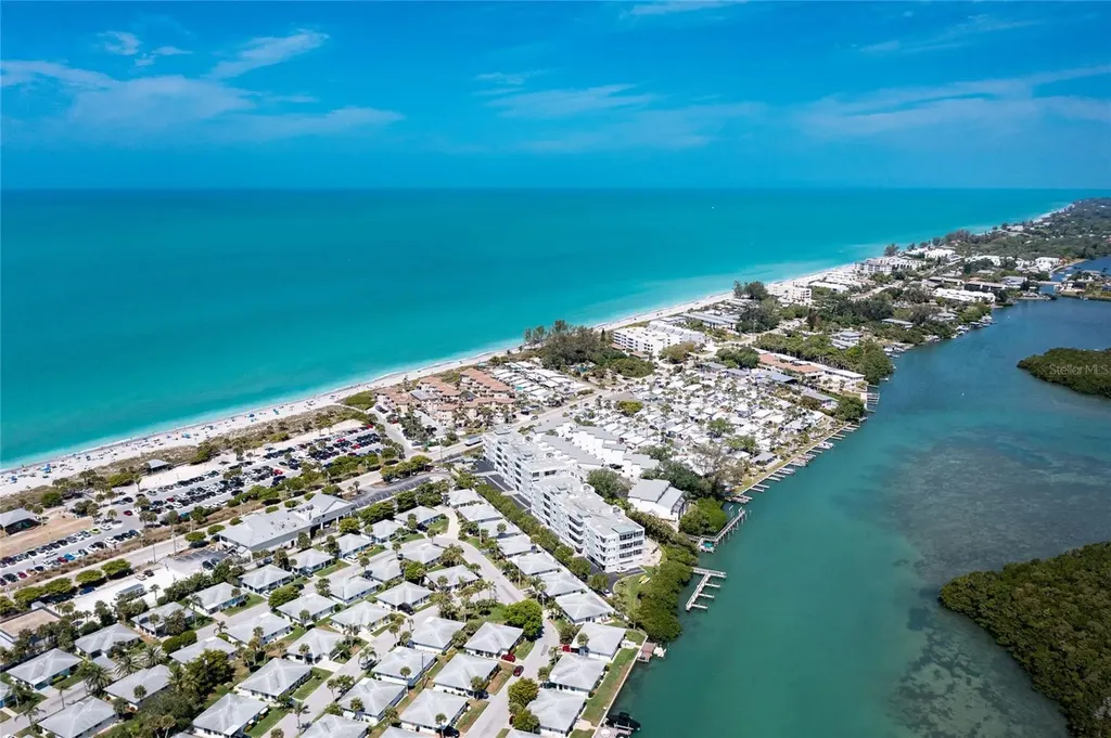 2225 N Beach Road Englewood FL 34223