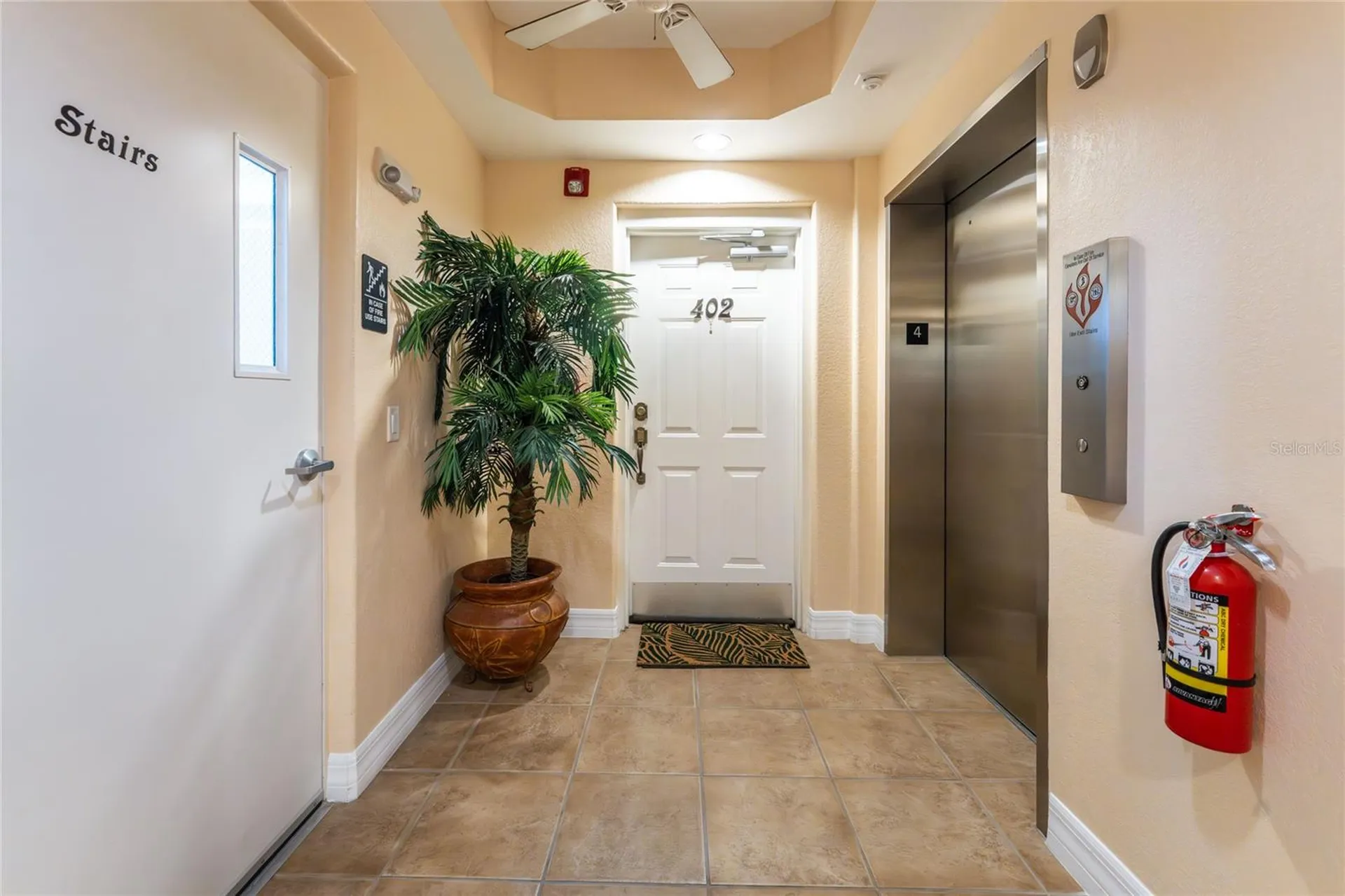 2225 N Beach Road Englewood FL 34223