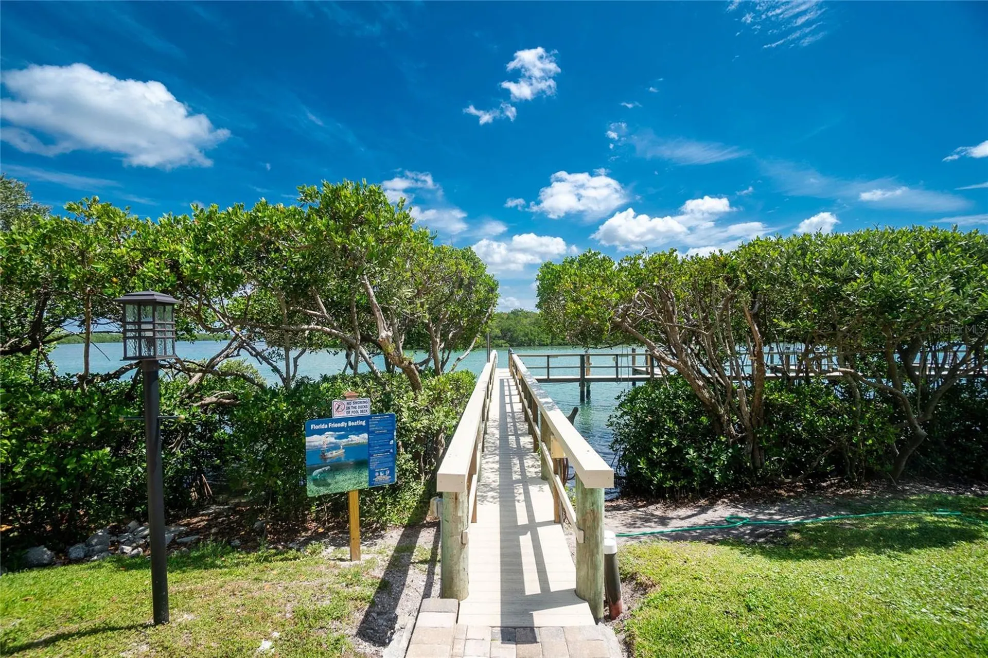 2225 N Beach Road Englewood FL 34223