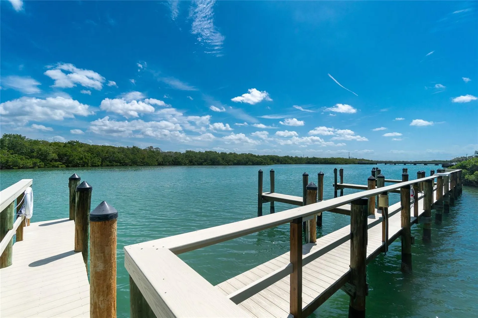 2225 N Beach Road Englewood FL 34223