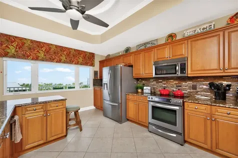 2225 N Beach Road Englewood FL 34223