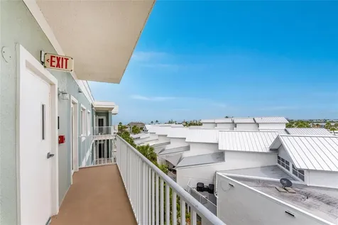 2225 N Beach Road Englewood FL 34223