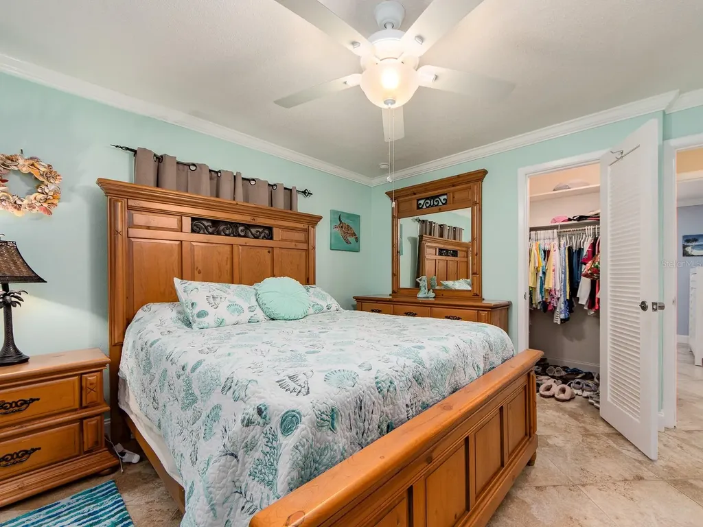 9259 142nd Street Seminole FL 33776