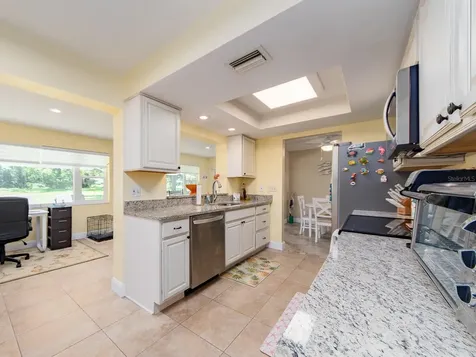 9259 142nd Street Seminole FL 33776
