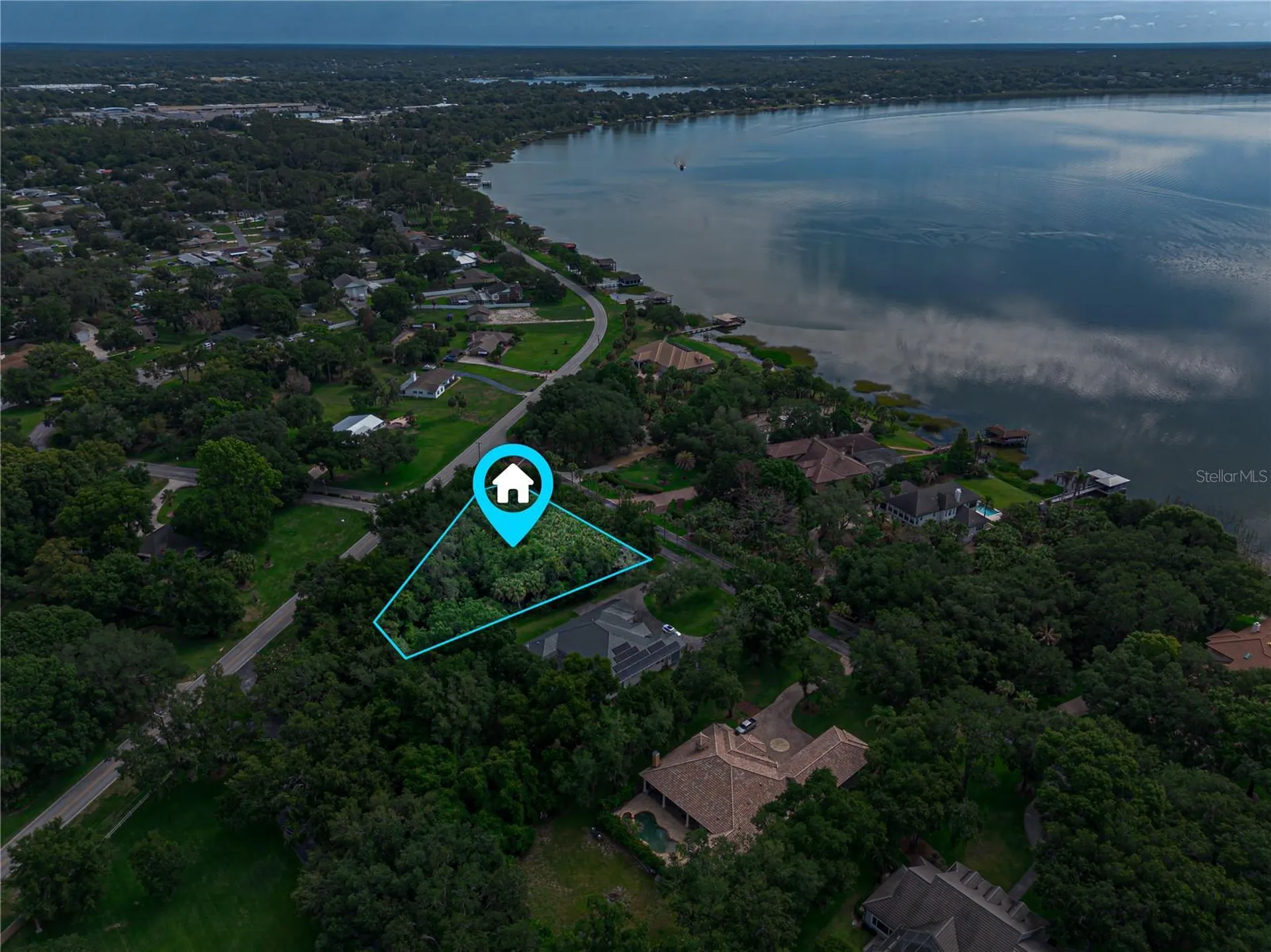 000 Lakeshore Pointe Boulevard Mount Dora FL 32757