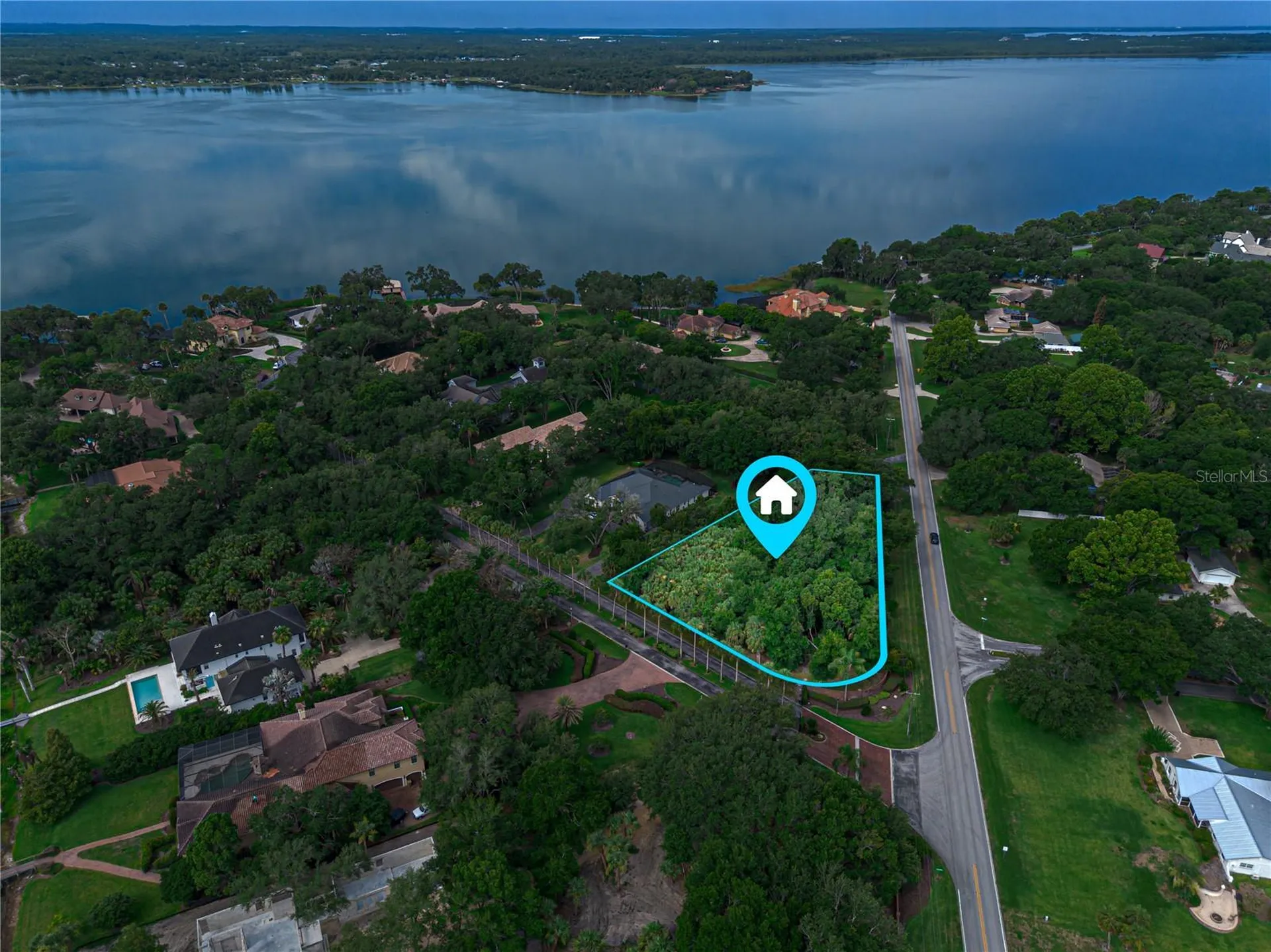 000 Lakeshore Pointe Boulevard Mount Dora FL 32757