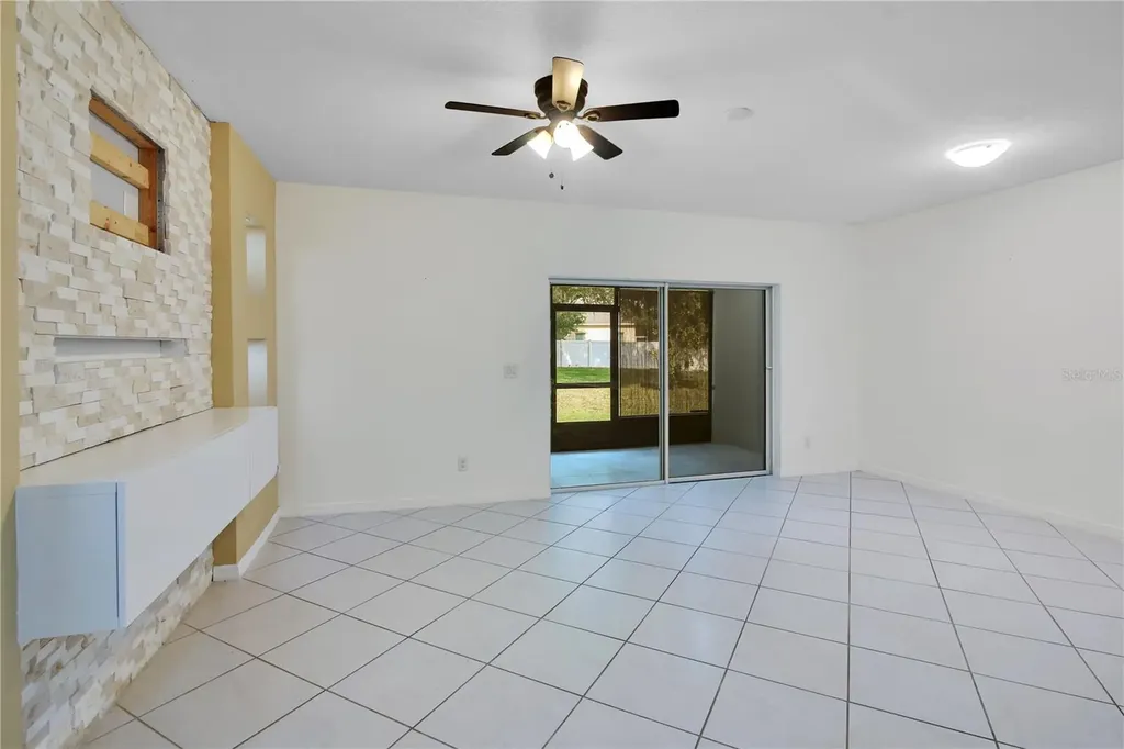 2905 Sunstone Drive Kissimmee FL 34758