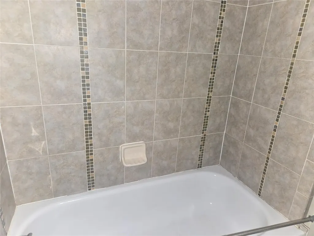 6090 NE 87 Terrace Bronson FL 32621