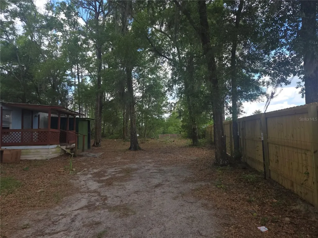 6090 NE 87 Terrace Bronson FL 32621