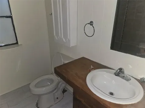 6090 NE 87 Terrace Bronson FL 32621