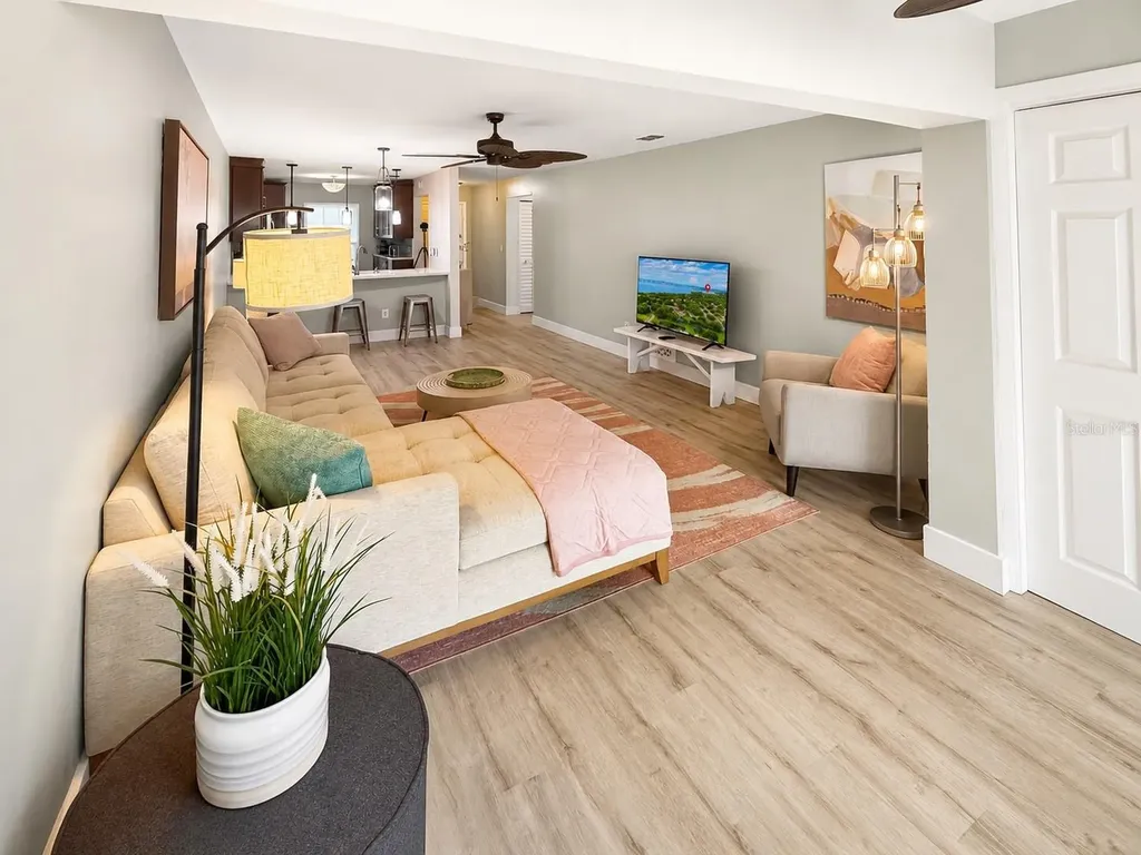 337 Plymouth Street Safety Harbor FL 34695