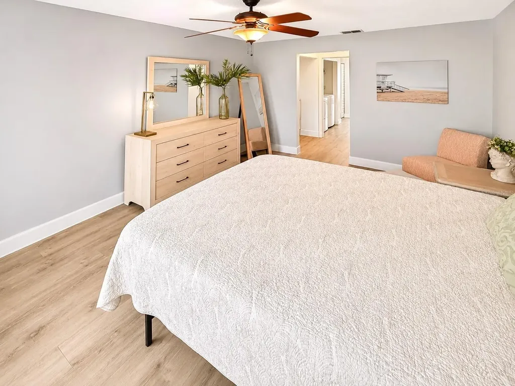 337 Plymouth Street Safety Harbor FL 34695