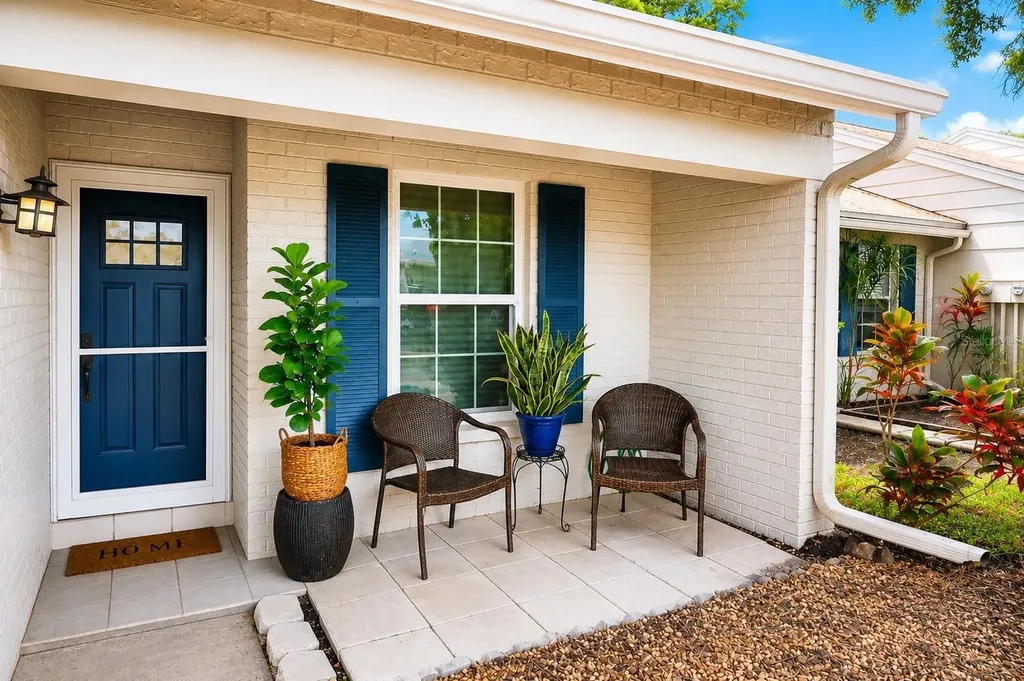 337 Plymouth Street Safety Harbor FL 34695