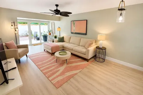 337 Plymouth Street Safety Harbor FL 34695