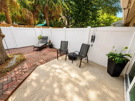 337 Plymouth Street Safety Harbor FL 34695