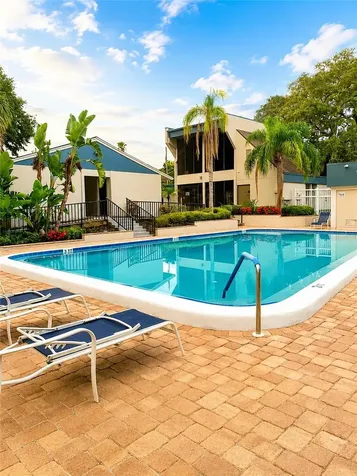 337 Plymouth Street Safety Harbor FL 34695