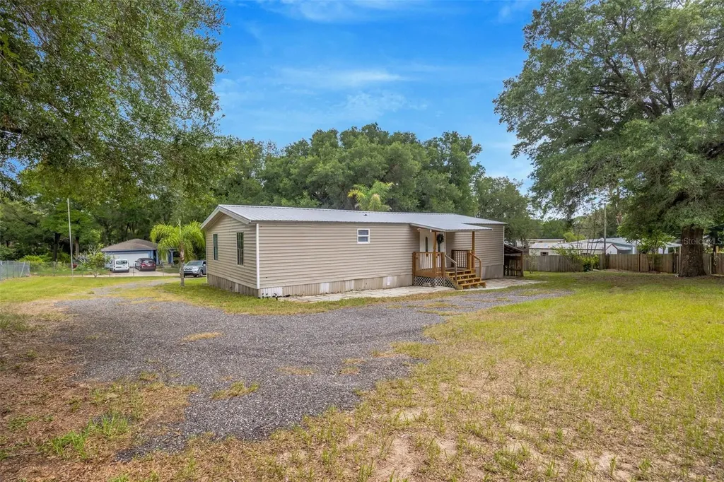 19115 Adirondack Terrace Dade City FL 33523